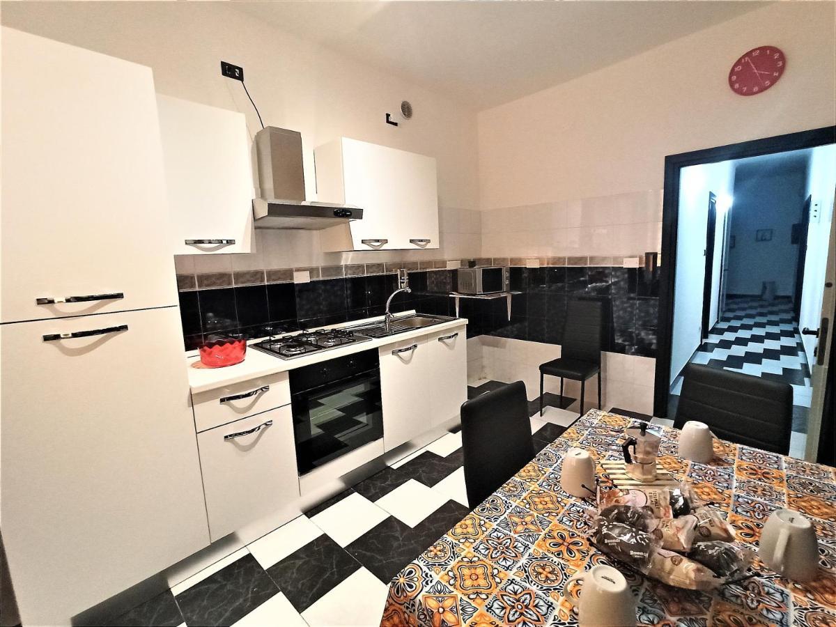 Casa Vacanza Laura Genoa Luaran gambar