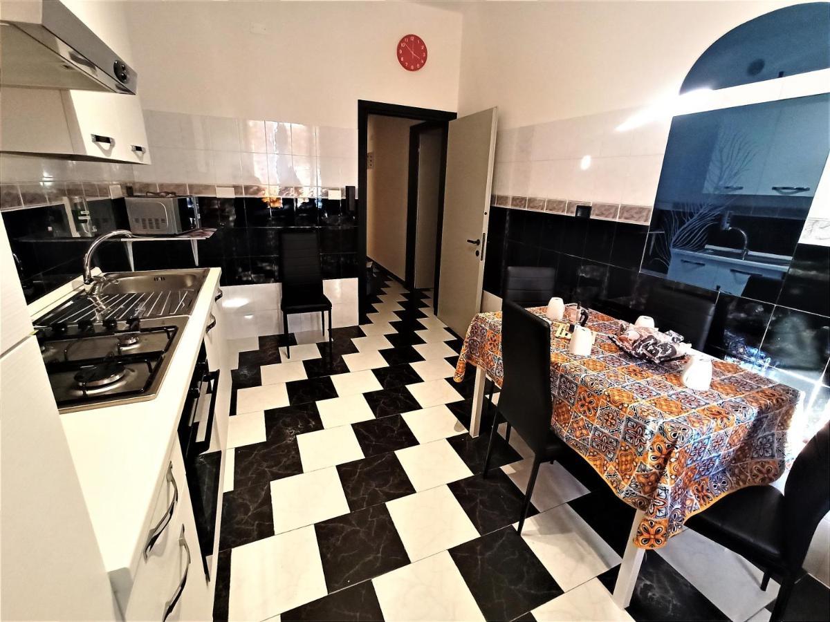 Casa Vacanza Laura Genoa Luaran gambar