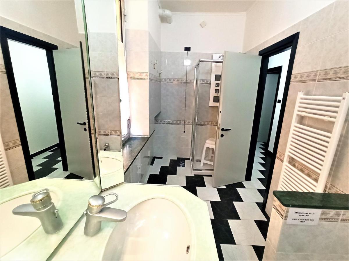 Casa Vacanza Laura Genoa Luaran gambar